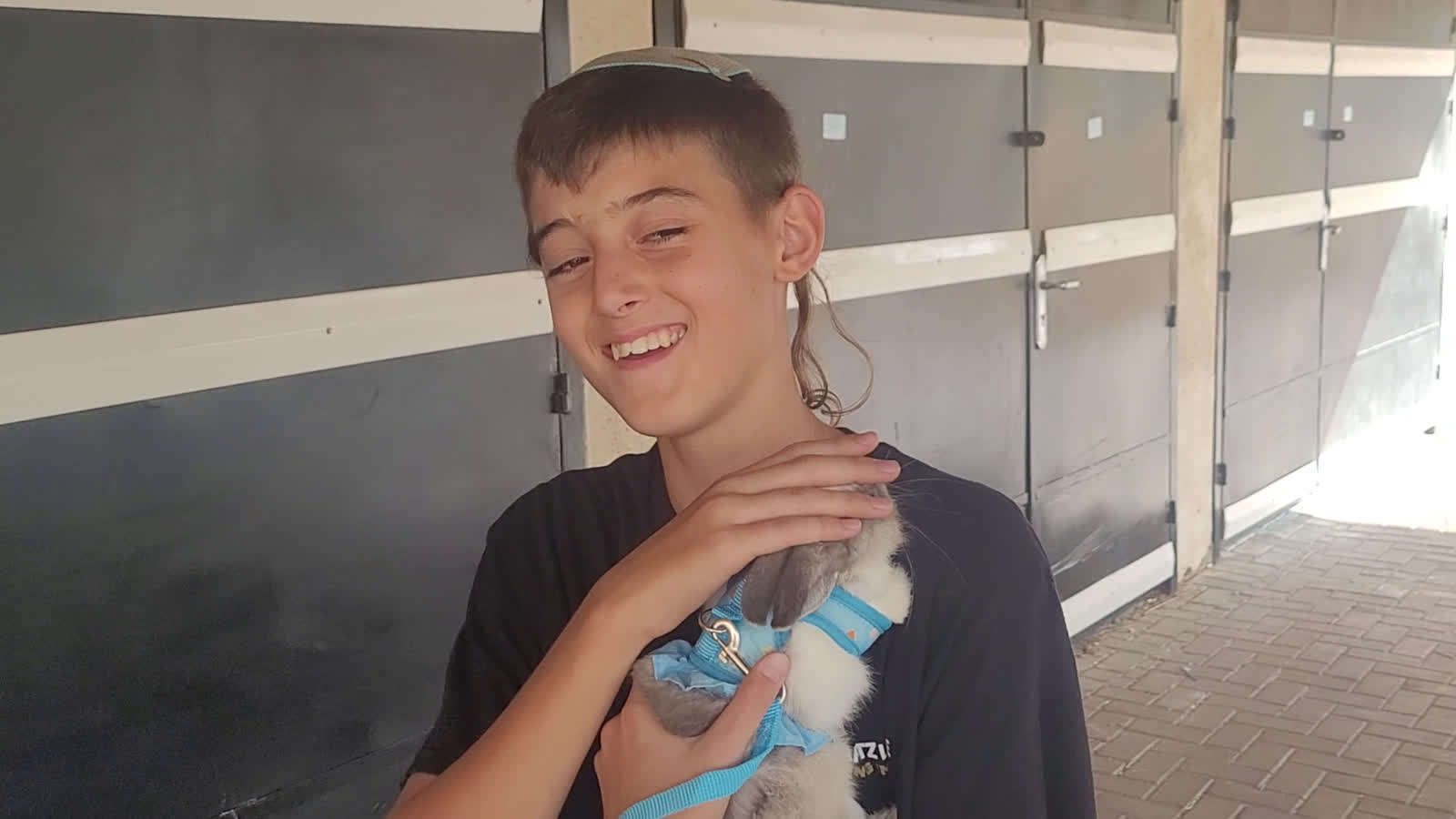 Boy learning Torah